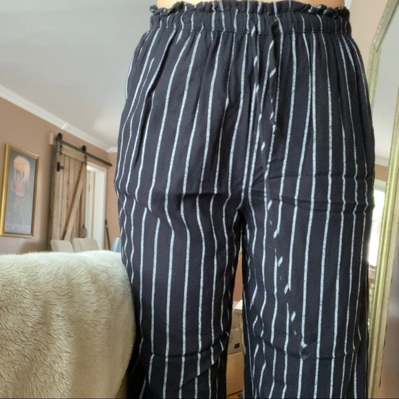 American Eagle Flowy Pinstripe Pants - Picture 5 of 5